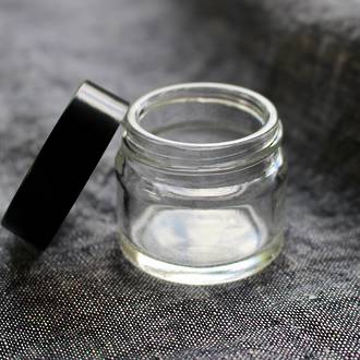 Clear glass pot - black lid: 15ml